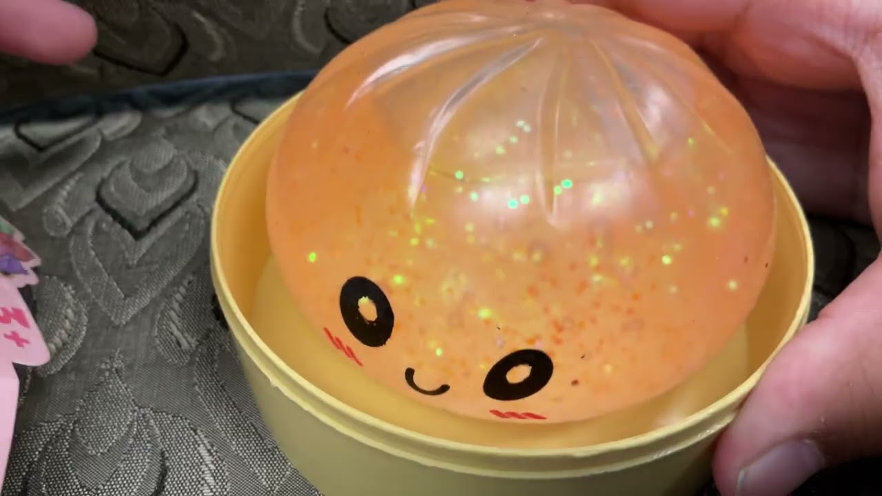 I pulled the SUPER RARE Glitter Dumpling! 😱🧡 #viraldumpling 