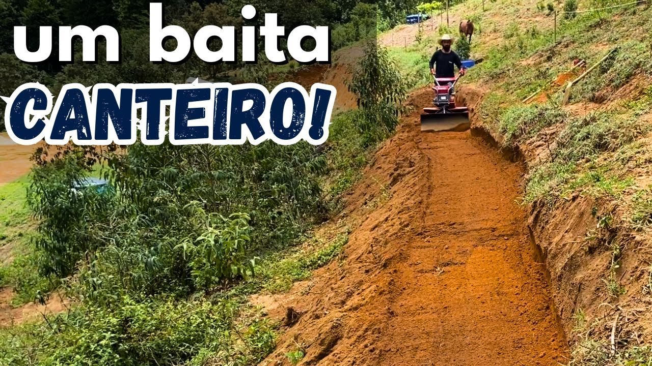 Terraceamento, fizemos um baita canteiro com o Tratorito Branco BTTG 7 5 800