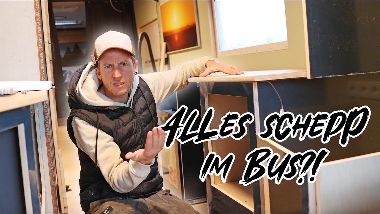 Wir bauen eine riesige Küche im Linienbus Tinyhouse 🚌 // Teil 1