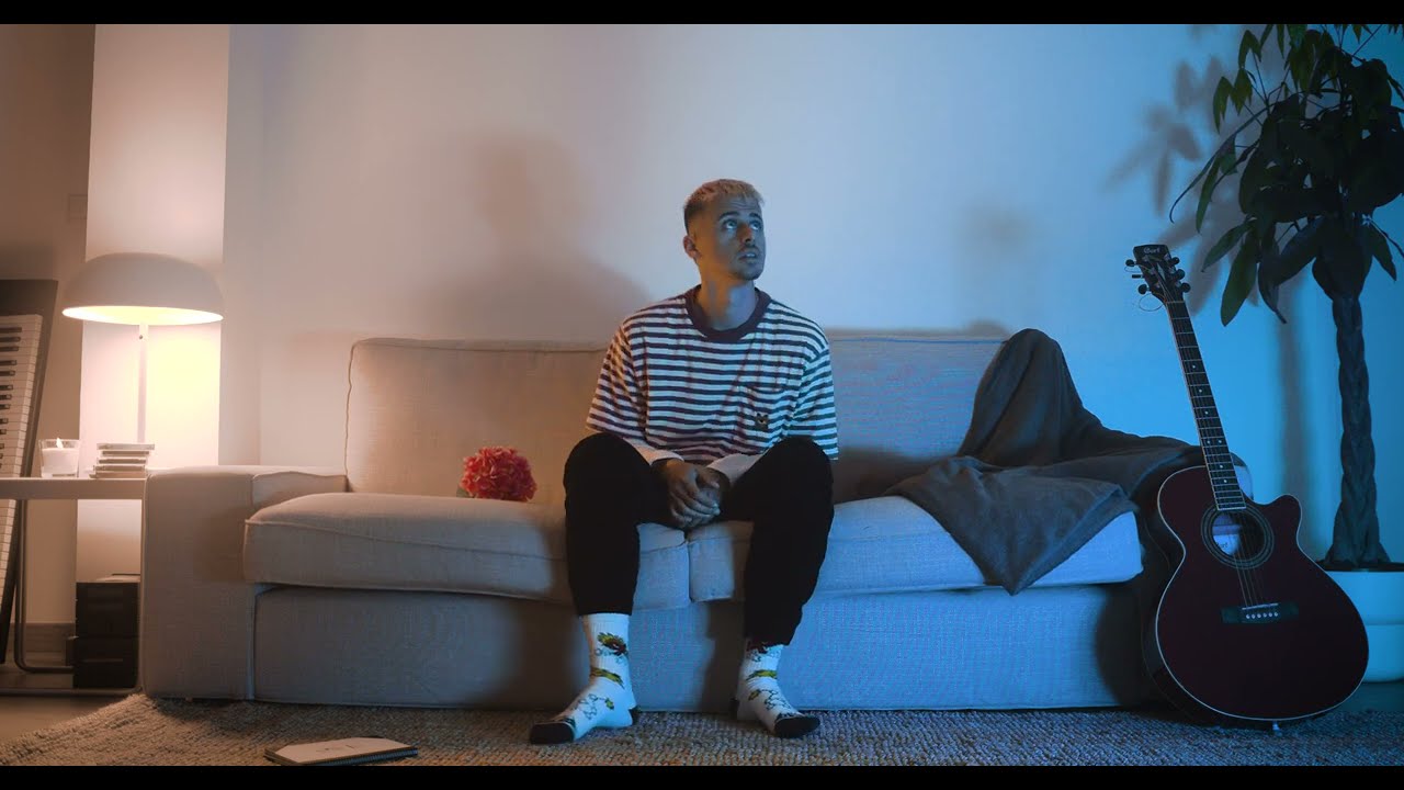 daniel sabater -  el sofá (lyric video)