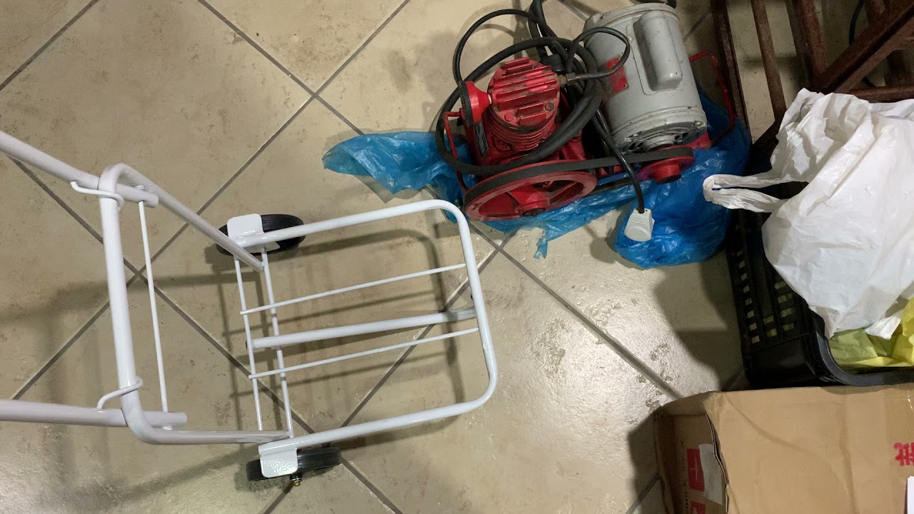 Carrinho de carga dobrável e compacto