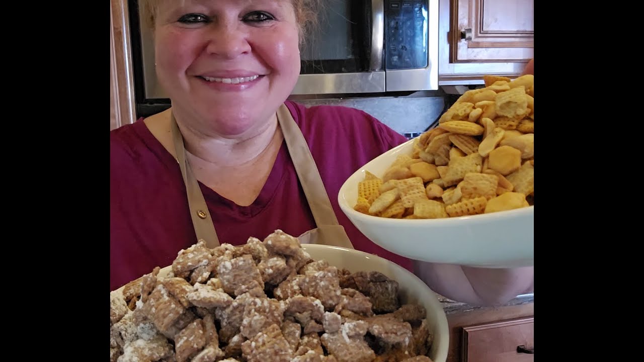 Party Finger Food Fast and Easy Chex Mix & Puppy Chow aka Muddy Buddies