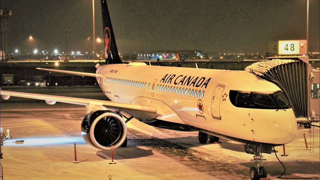Air Canada Airbus A220-300 flight review! | AC481 Montreal to Toronto