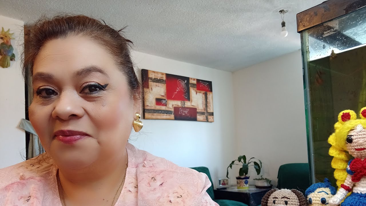 Creaciones Magdis está en VIVOVAMOS A CROCHETEAR Y tocar los GRANDES TEMAS 🤣🤗🙏☕