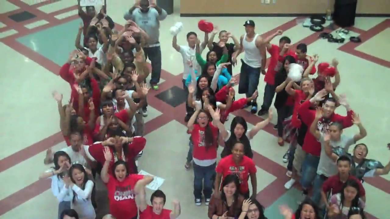 Renton High School Senior Lipdub - Party in the USA