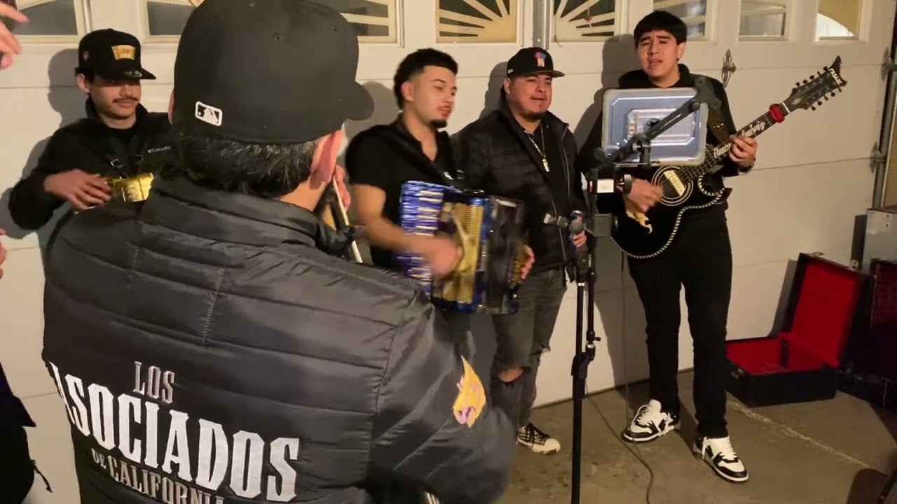 Brincando El Año - LOS BELICOS x LOS ASOCIADOS x LOS PLEBONES
