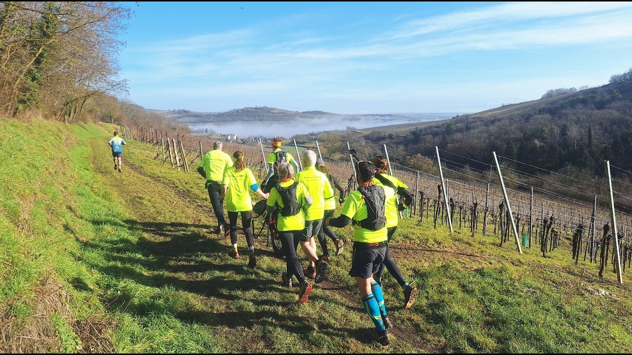 Dunes Espoir Alsace et Laetitia au Trail Casemates 2026 - debout dans la boue