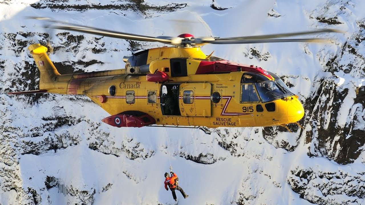 Спасение баклана AW101 с ледника Хоматко, 2009 г.