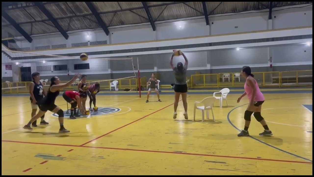 VÔLEI: DEFESA COM DESLOCAMENTO