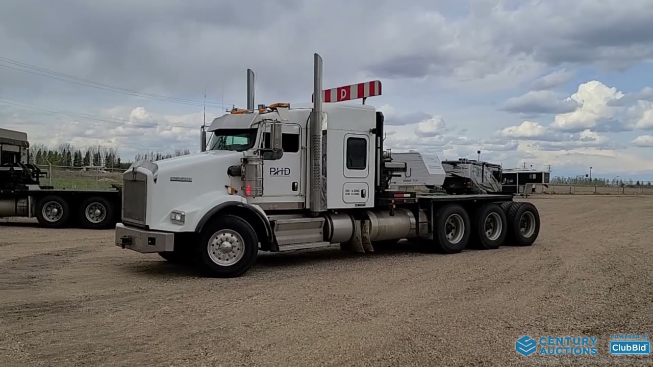 Lot #0112: 2015 Kenworth T800 Tri Drive Winch Truck Tractor | Fort Sask Auction Closes 05/18/2021