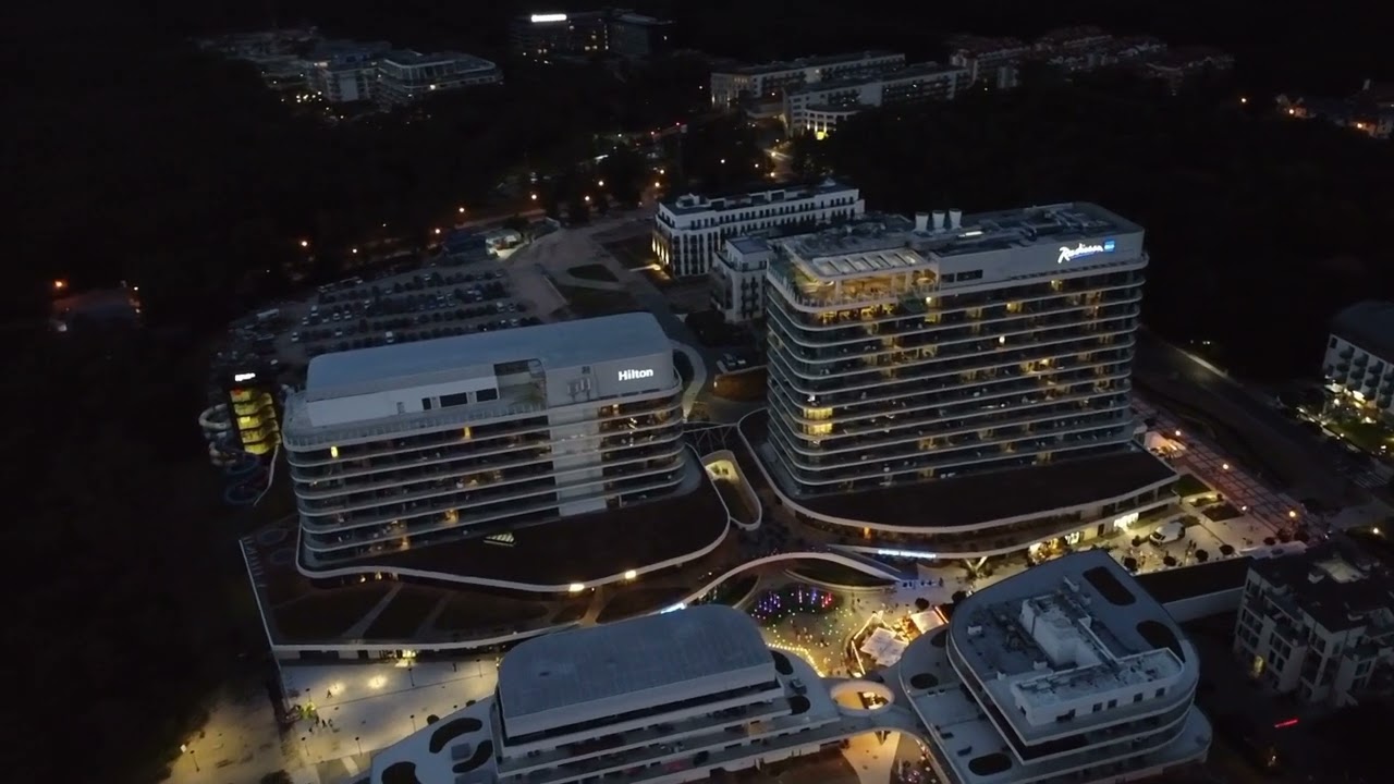 Świnoujście z drona 07.2022 Radisson Hilton