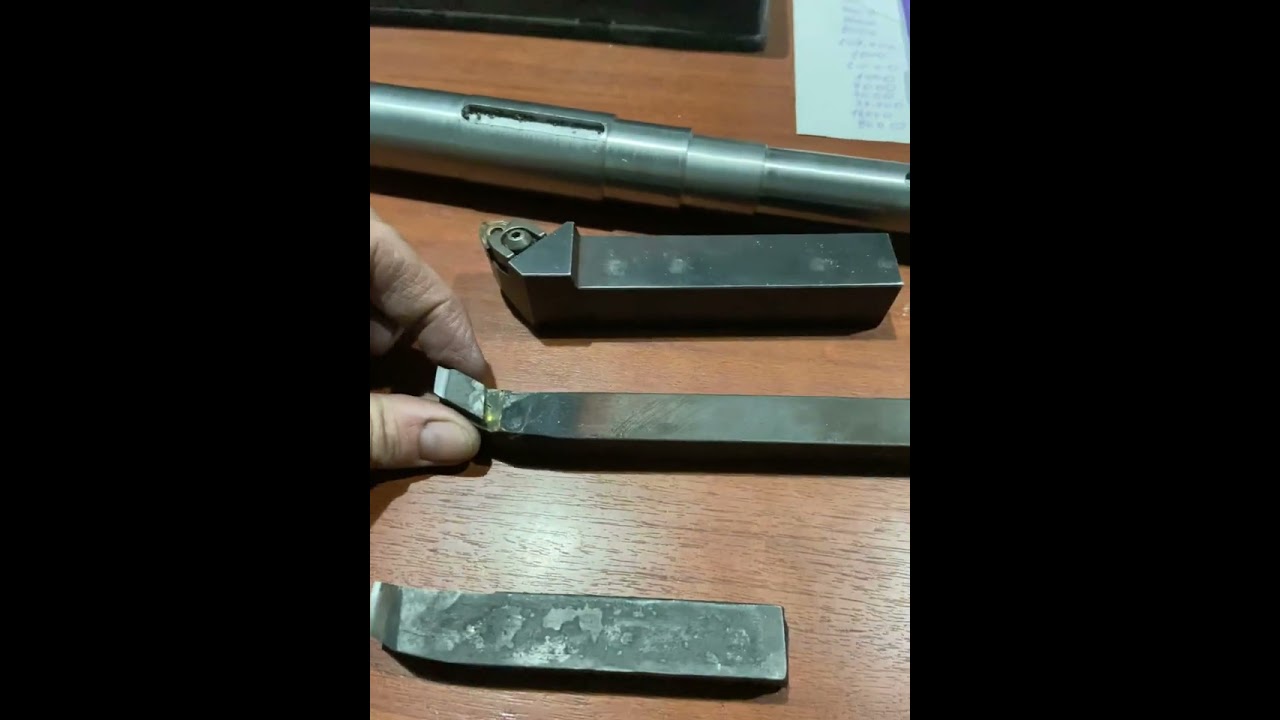 Tipos de herramientas de torno paralelo