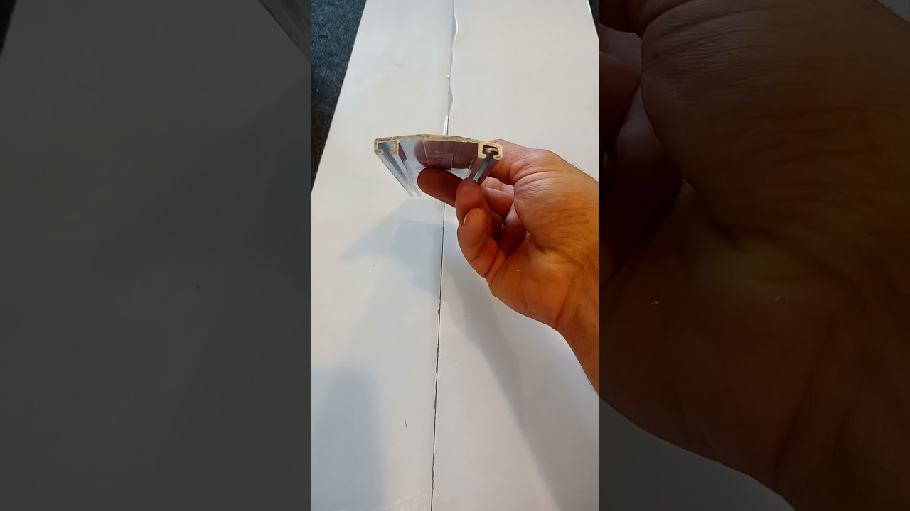 Poliwęglan lity krótki opis