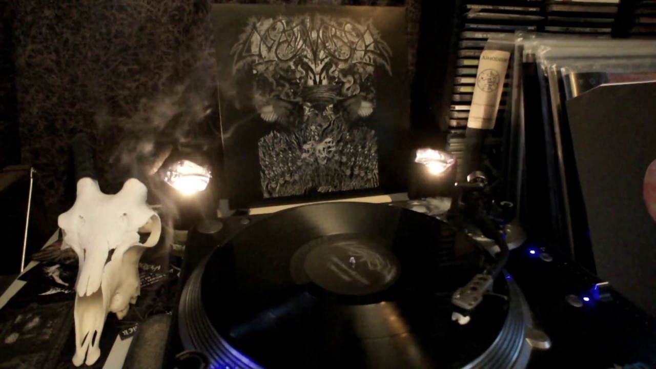 Mannveira - &Iacute; Augum Hans S&aacute; &eacute;g Dau&eth;ann