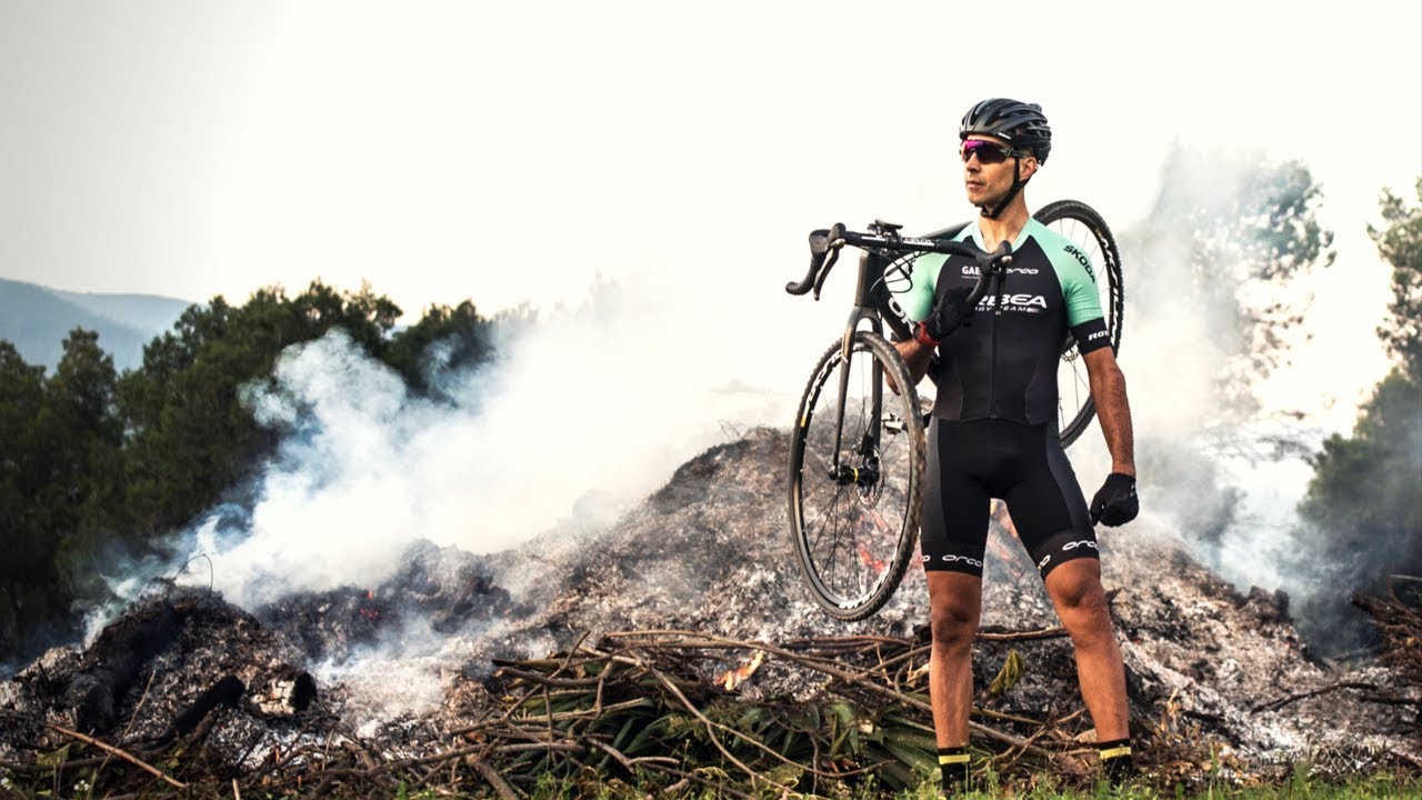 Tomi Misser preparando las Orbea Terra para Ciclocross