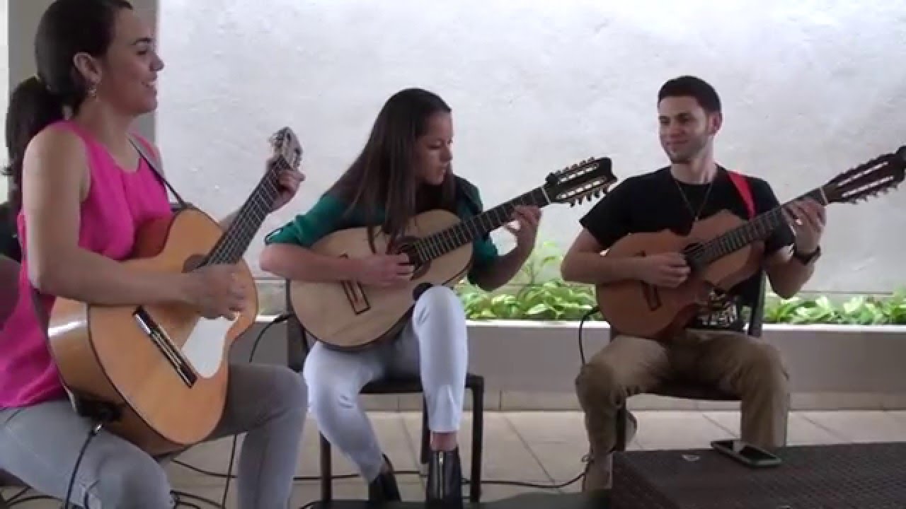 Iriana Alvelo playing 