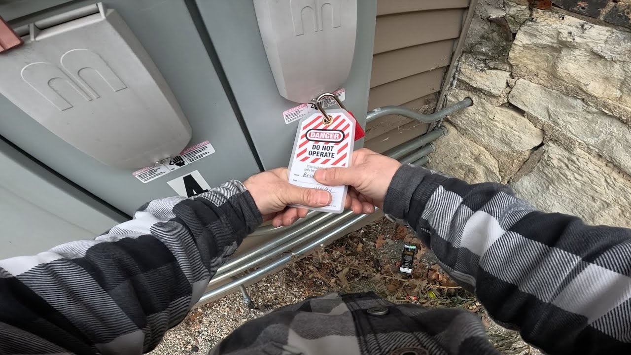 Handyman Locks Out And Tags Out/ Main Breaker Stuck