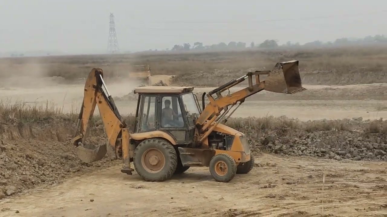 Jcb 3dx loading Mud in TATA 407 Truck | JCB working for a farming land construction a new ground 