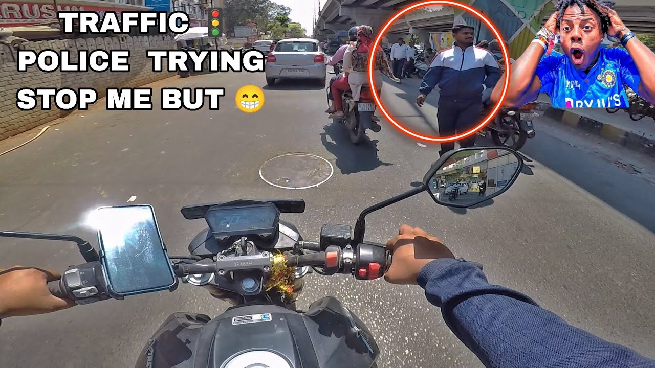 TRAFFIC 🚦 POLICE WALA TRYING TO STOP ME BUT 😁..... 
