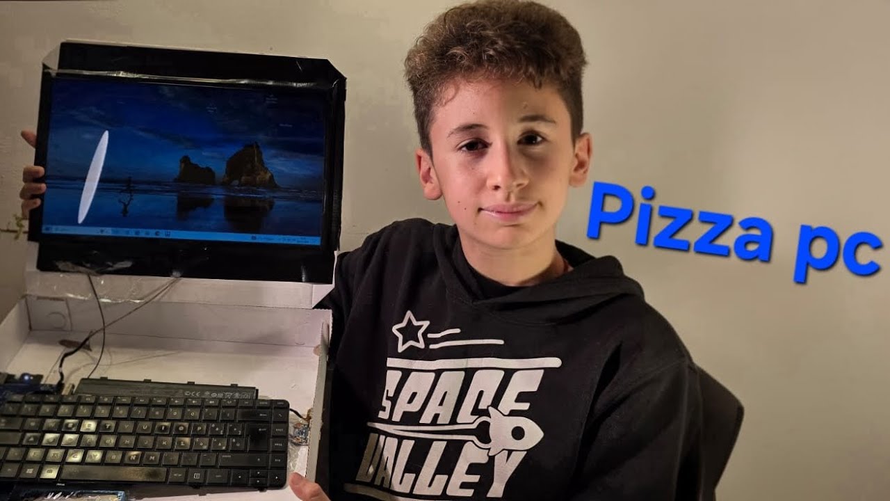 Creo un pc dentro un cartone della pizza. Speciale 1000 iscritti