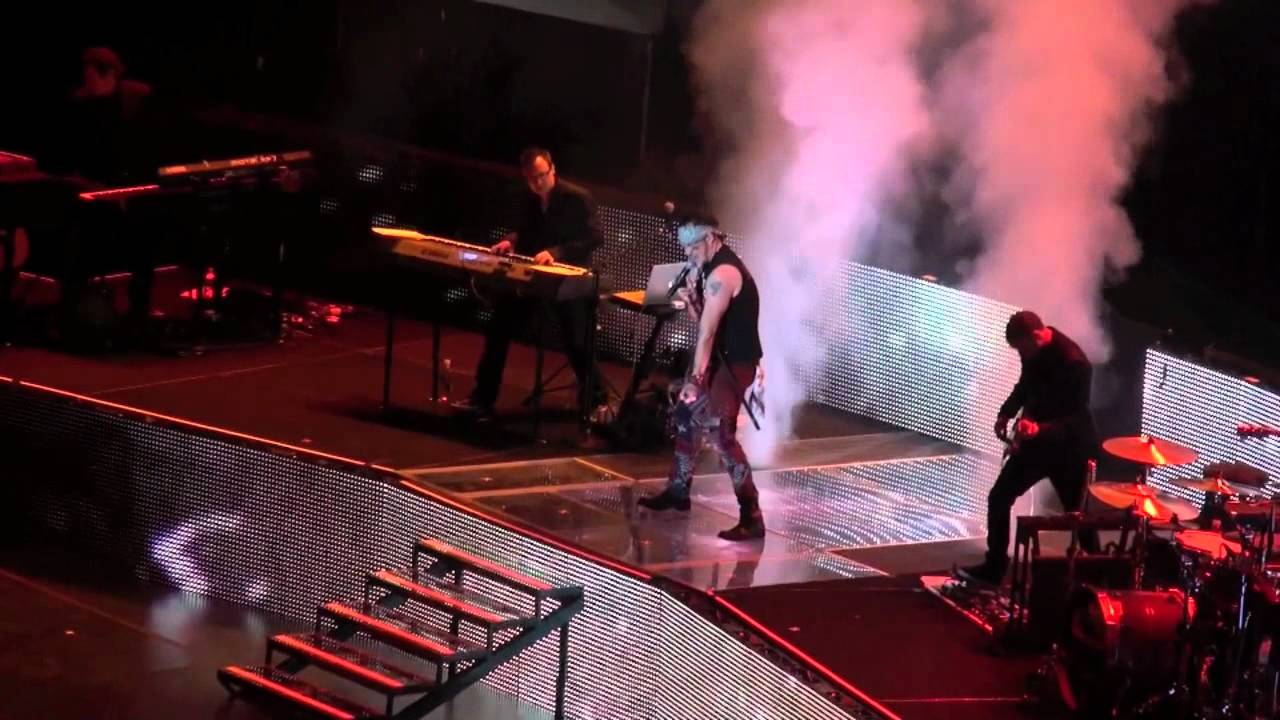 James Durbin - Sweet Child Of Mine, Uprising - Idols Live Tour 7-11-11
