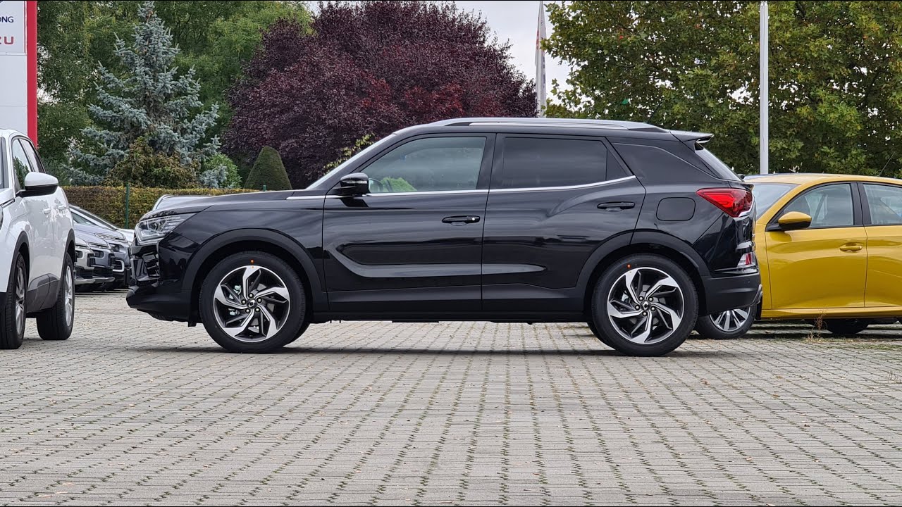SsangYong Korando C300 Premium 1.5 T-GDI 163 Aisin6 Space Black