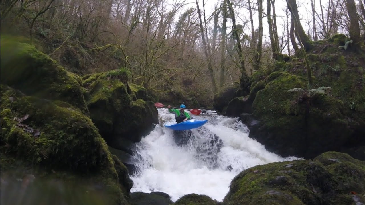 East Lyn Kayaking  (Low Water, Grade 4)