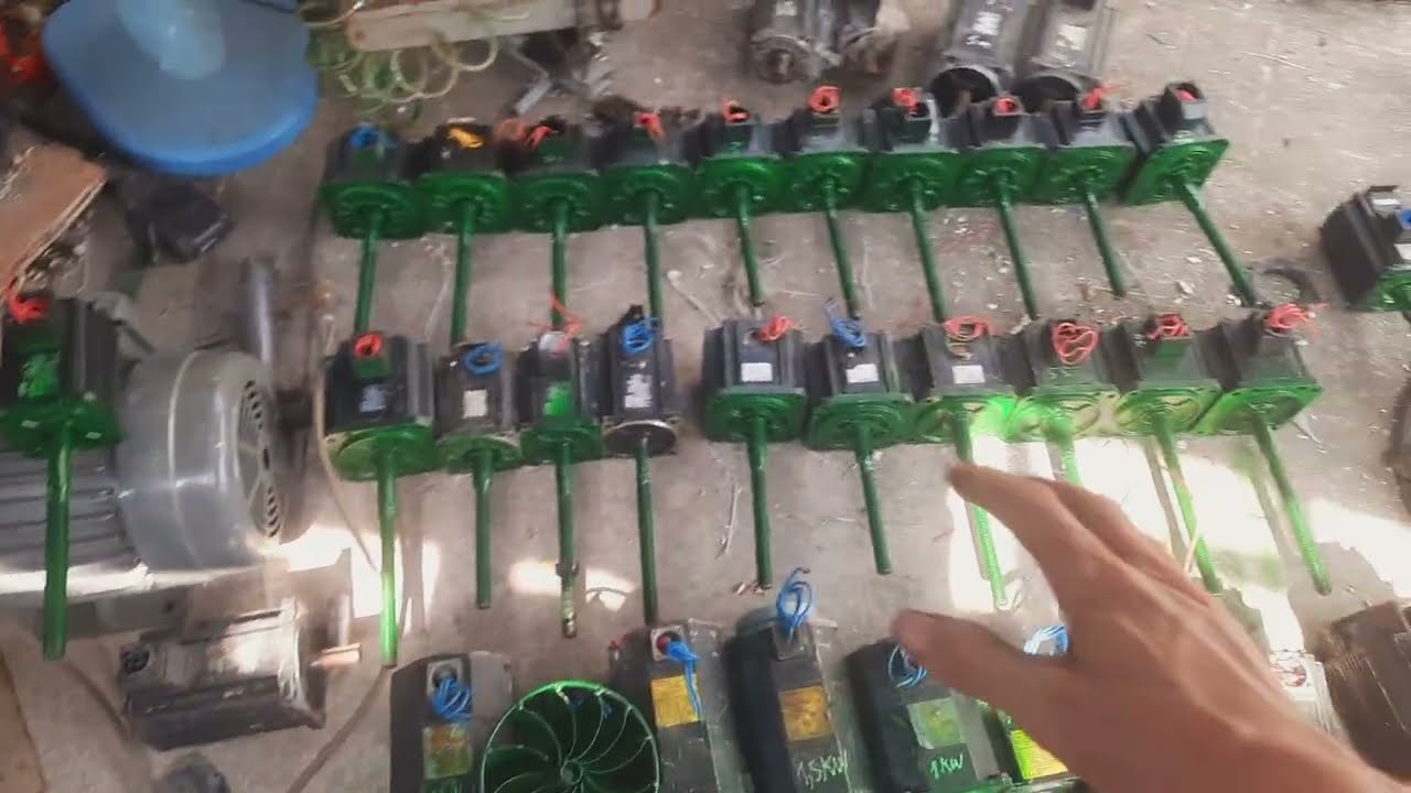 tuabinre nước mini chuẩn bị cho tháng 1 năm 2025