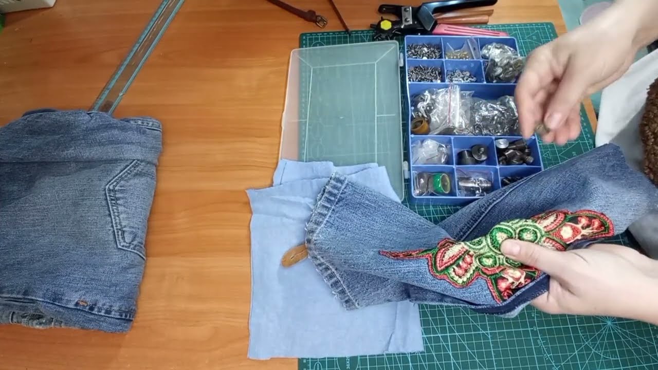 DIY 💙 ОТРЕЗАЛА ШТАНИНУ И СУМКА ГОТОВА 🩵 DENIM BAG FROM DENIM LEG #diy #fashion #sewing #ideasdiy