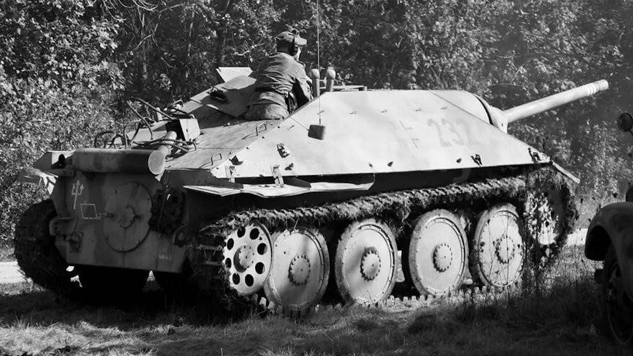 Хетцер против ИС-2: как немцы пережили десять выстрелов и сожгли гиганта