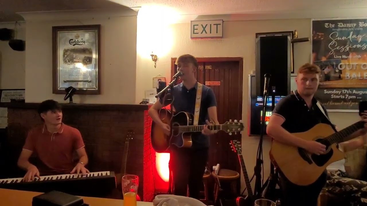 Out on Bale singing Horse Outside in The Danny Boy - 17th August 2025