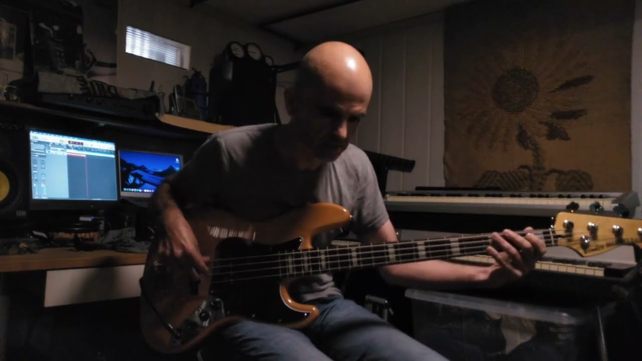 Roxy Music - Same old scene Bass Cover Alan Spenner (Flesh + Blood - 1980)