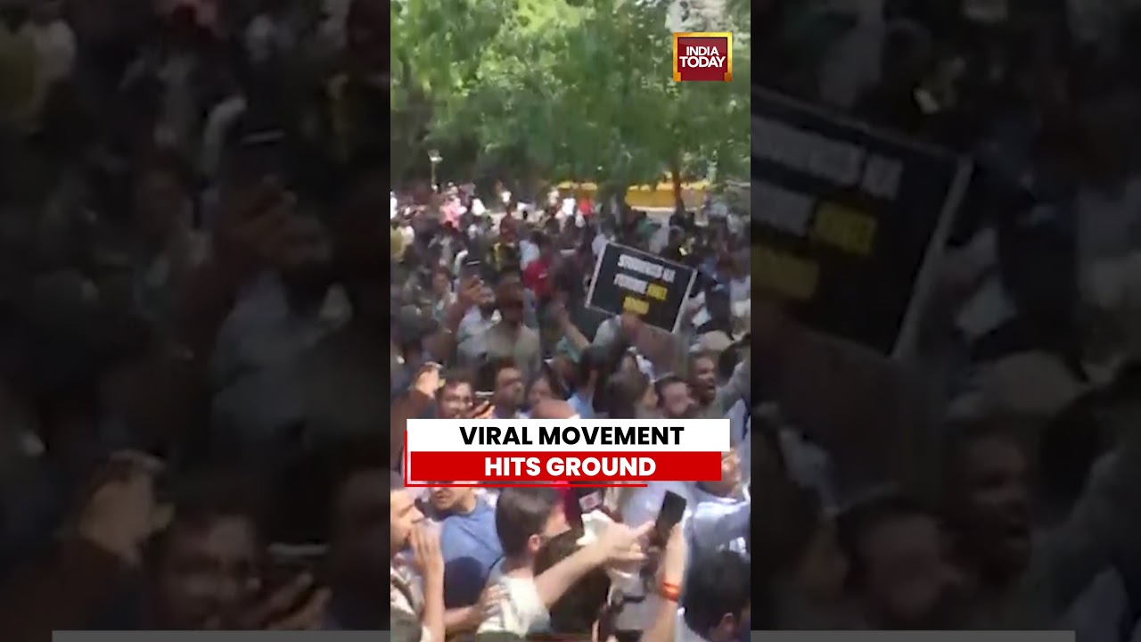 Abhijeet Dipke Leads Cockroach Janata Party Protest at Delhi's Jantar Mantar #cockroachjanataparty