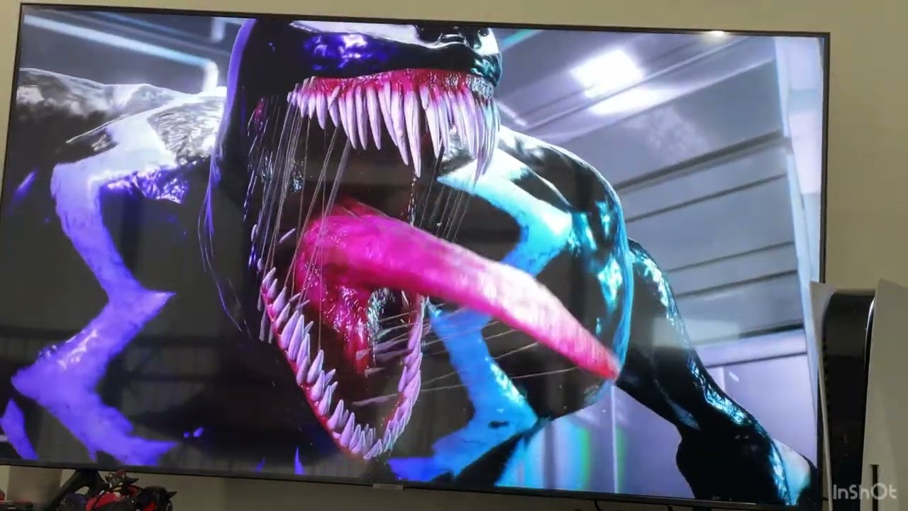 How to do venom free roam glitch-spider man 2