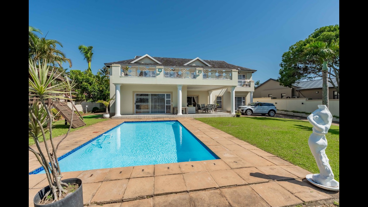 Prestigious suburb of La Lucia, exceptional family residence,   blend of elegance, comfort living.