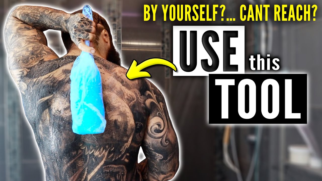 Tattoo Aftercare: How to Clean A NEW BACK TATTOO That YOU CAN’T REACH