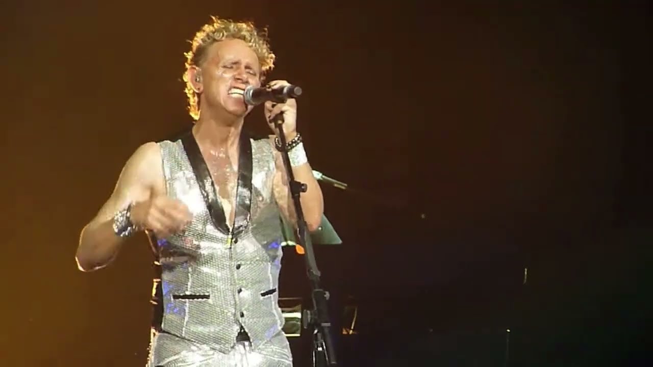 Depeche Mode Shake the Disease live 2009 - Tour of the Universe