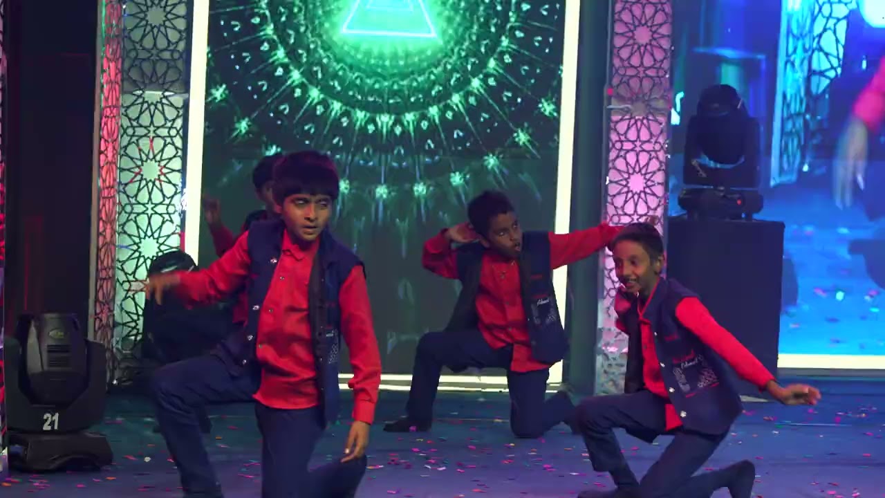 005  GANG LEADER SONG DANCE PERFORMANCE   4th CLASS