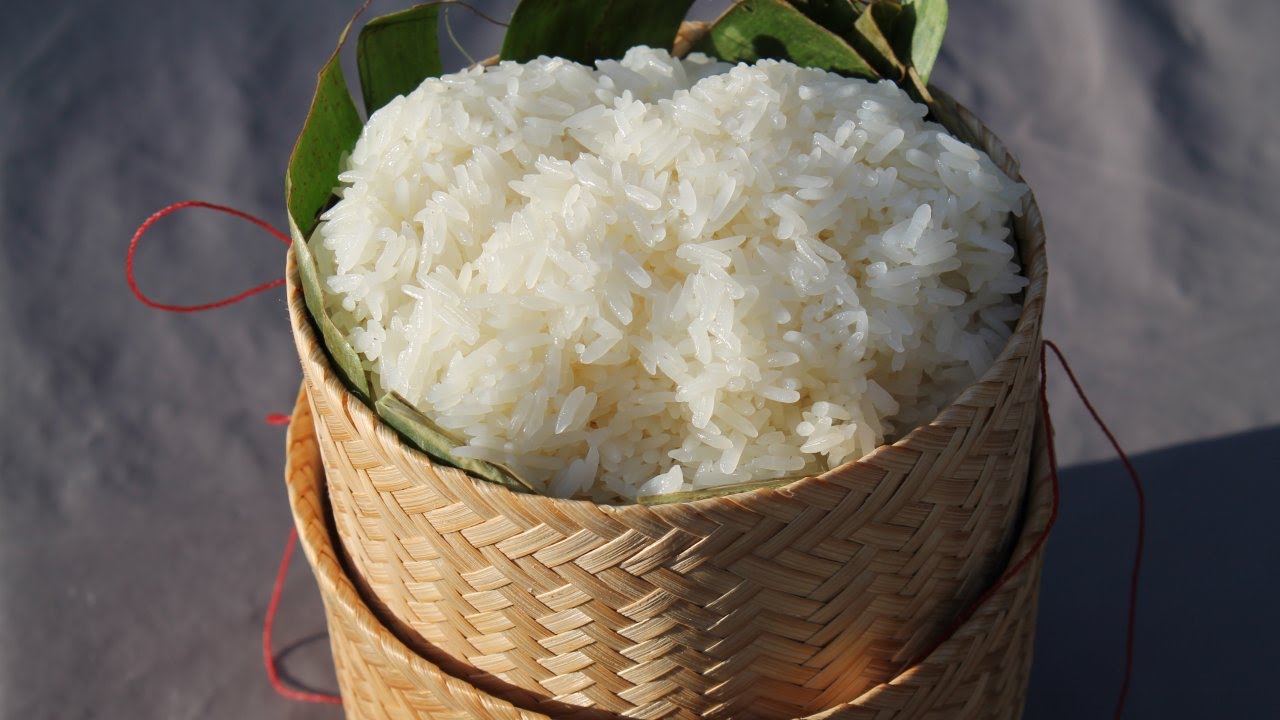 Riz gluant : Base de cuisson laotienne et traditionnelle - Cooking With Morgane