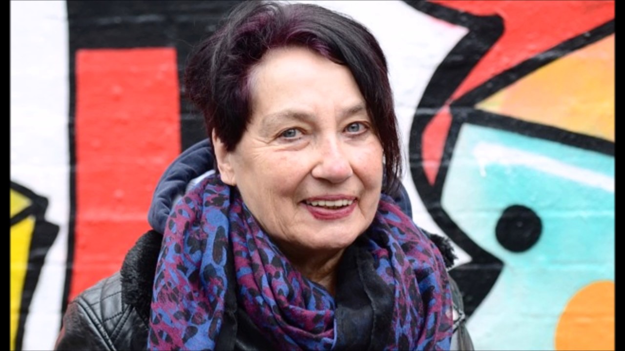 [Let's Read: Short Stories] Margret Steenfatt - Im Spiegel
