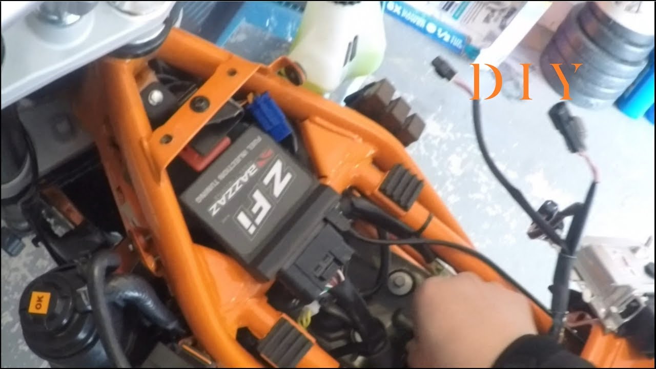 How to: Install Bazzaz Z-Fi Fuel Controller and K&N Air Filter - 2015 KTM Duke 390