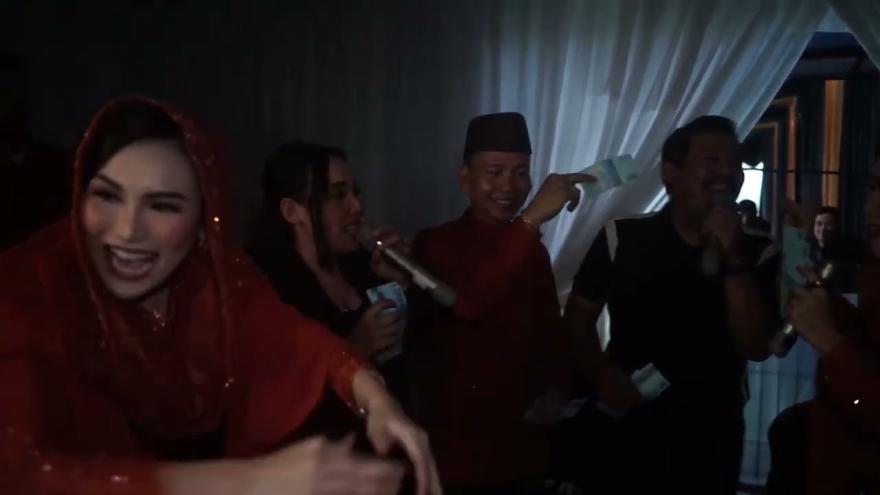 Ikan dalam kolam (el corona)