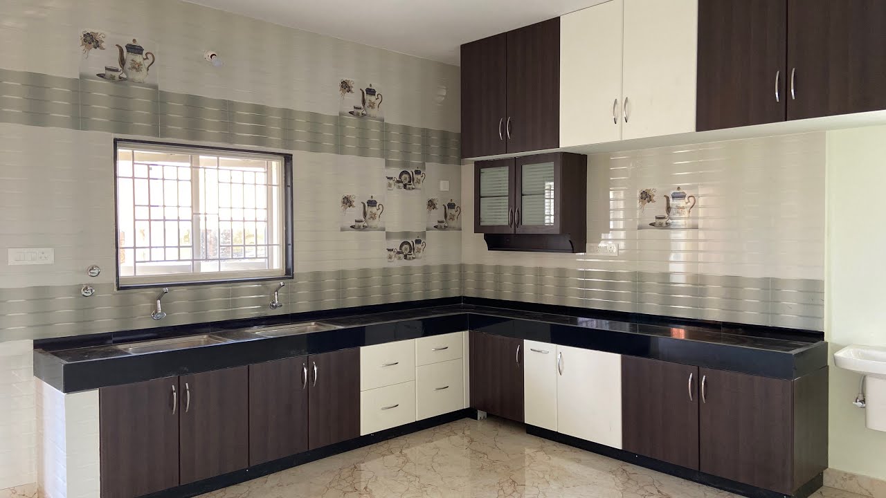 3.5 சென்ட்டில் 1400sqftல் அழகான 2BHK காம்பாக்ட் வீடு | North Facing 2BHK Independent House | Epi-173
