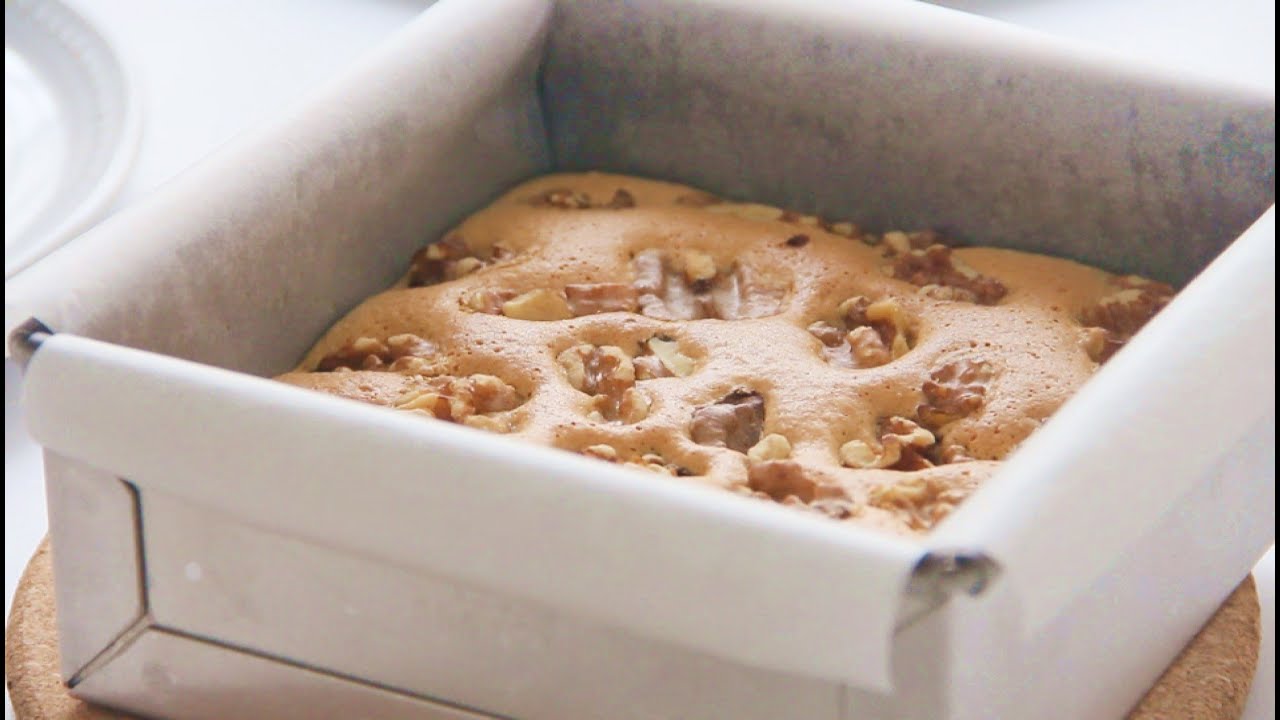 Coffee Walnuts Sponge Cake 核桃咖啡海绵蛋糕 | Apron