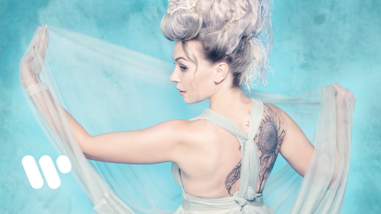 Behind the Scenes of Mozart x 3 by Elsa Dreisig – Da Ponte opera arias & more