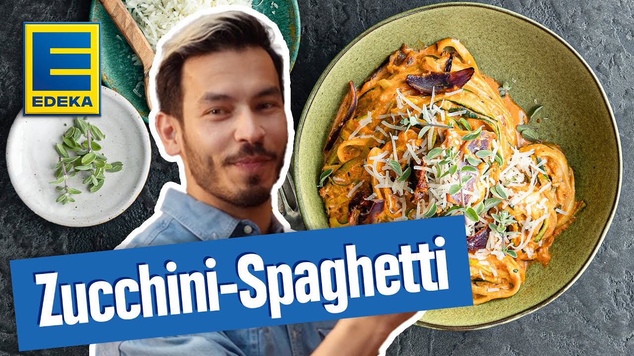 Zucchini Spaghetti mit leckerer Paprikasoße | Selbstgemachte Zucchini Nudeln
