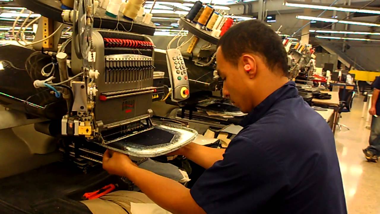 Bordadoras Melco Amaya de alta productividad.Planta CIJeans Colombia