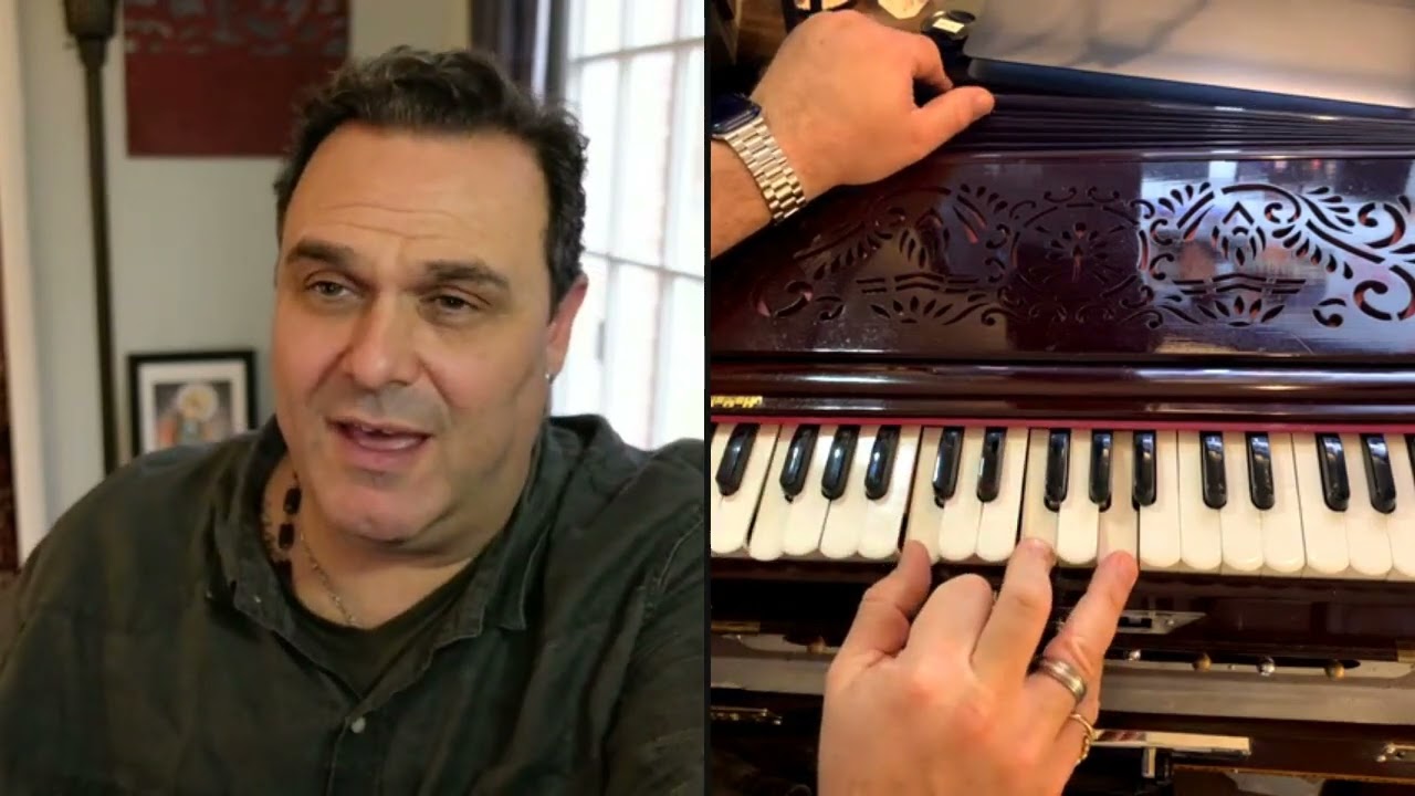 Gaura Teaches Harmonium - Simple Classic Descending Hare Krishna Tune