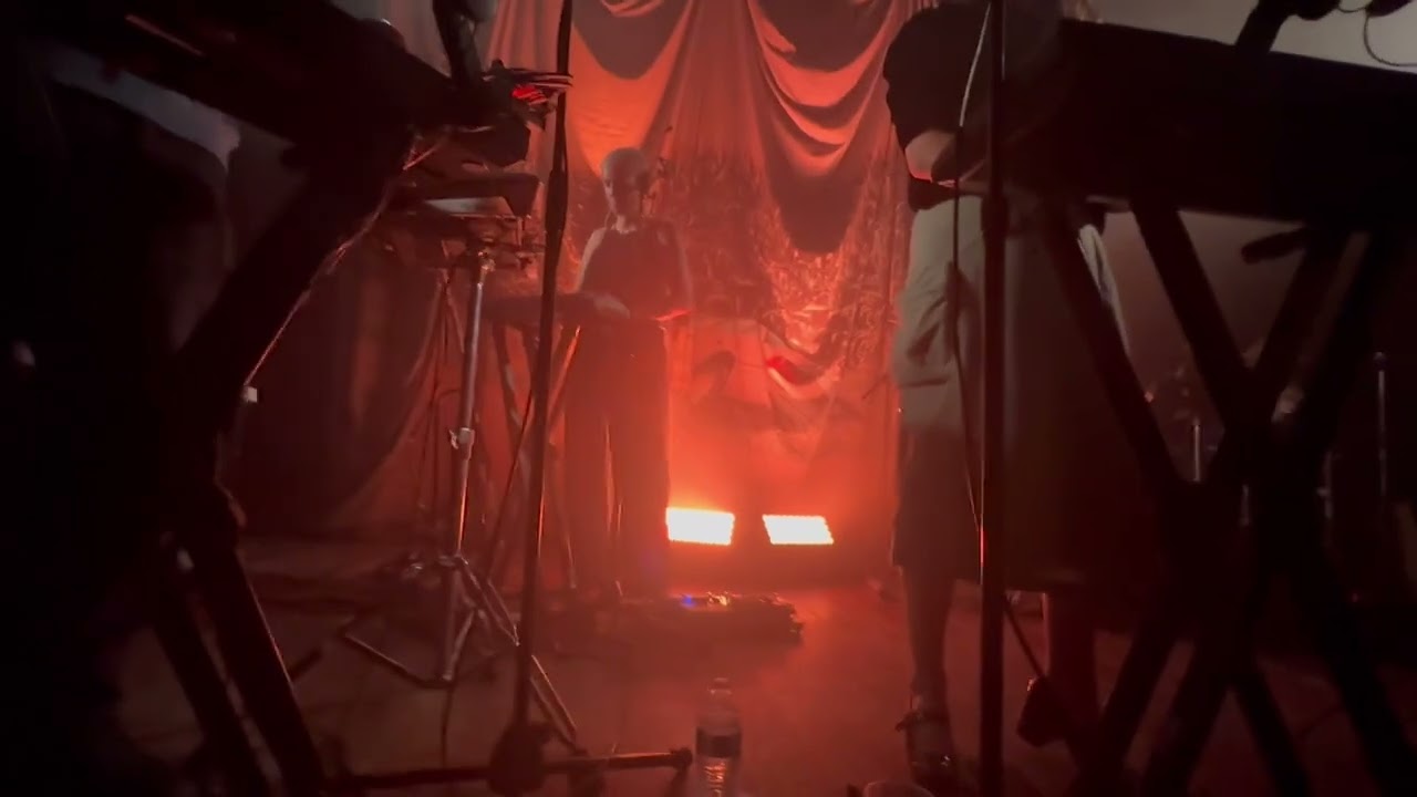 Dumb Guitar  - Mount Kimbie (Live at Lincoln Hall, 05/25/2024)