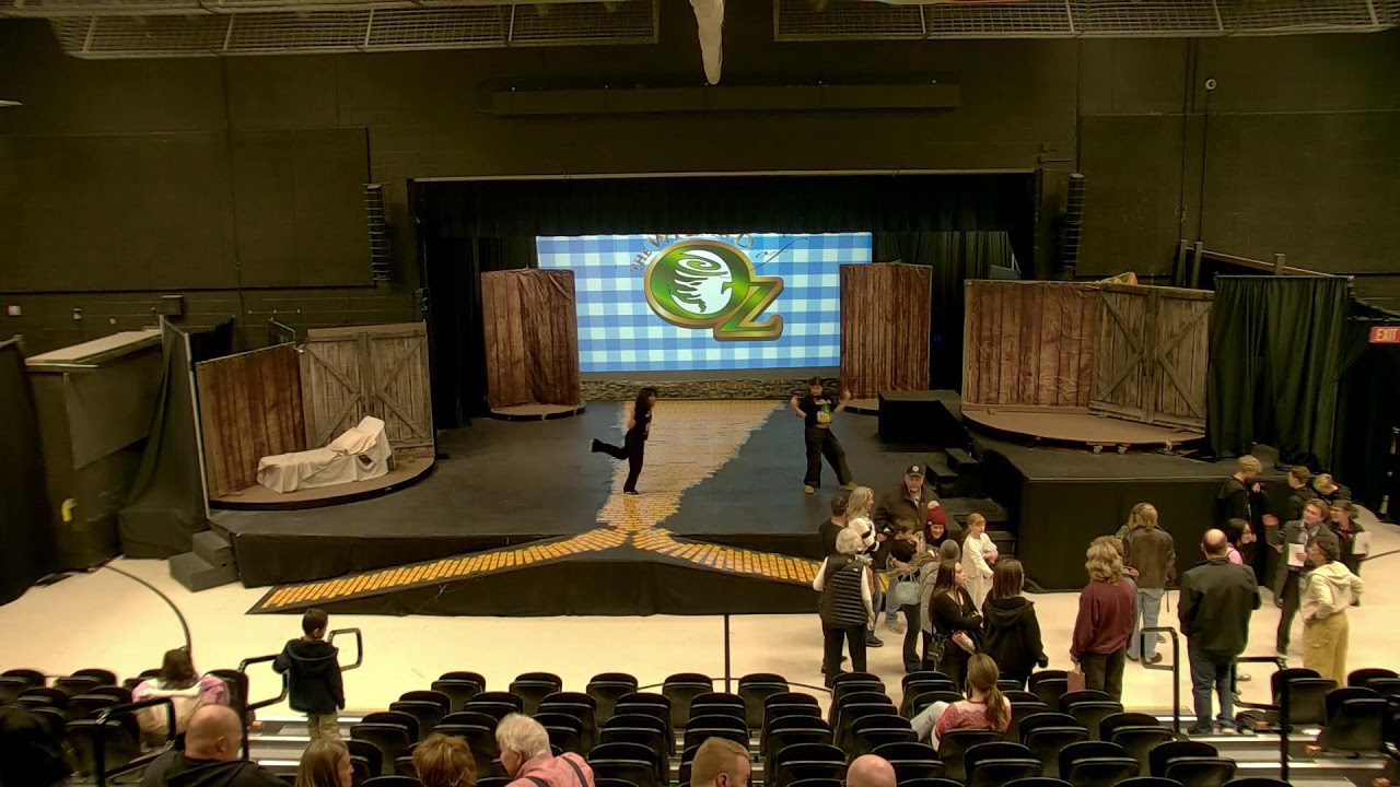 wizard of OZ Night Performance2  - Lakevew Academy